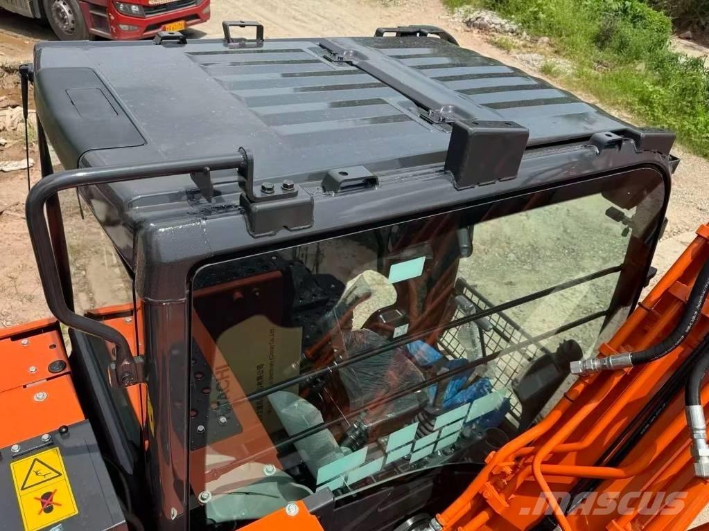 Hitachi ZX 130-6 대형 굴삭기 29톤 이상
