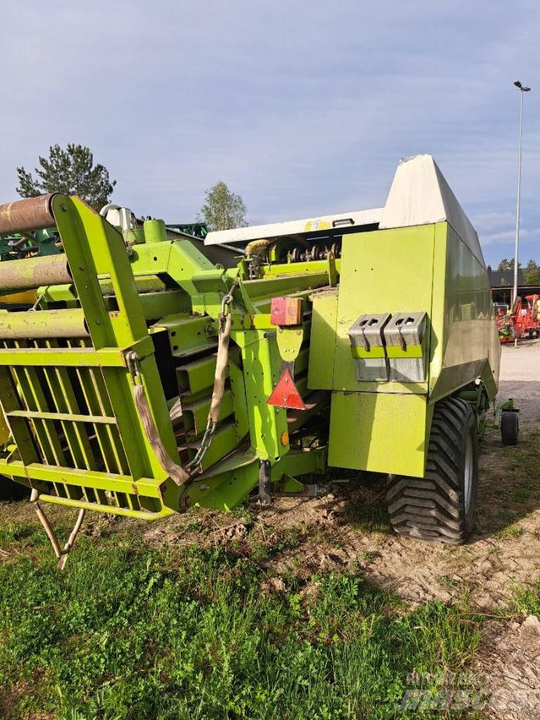 CLAAS 2100RC 각형 곤포기