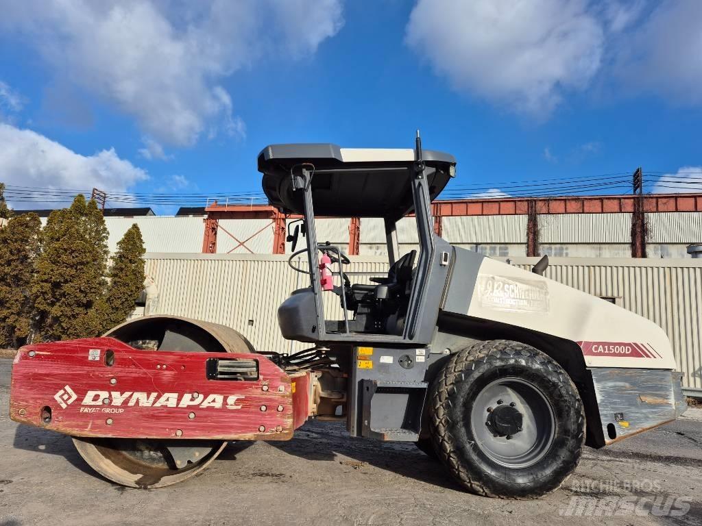 Dynapac CA 1500 D 싱글 드럼 롤러