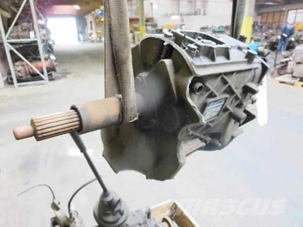 ZF S5-42 기어박스