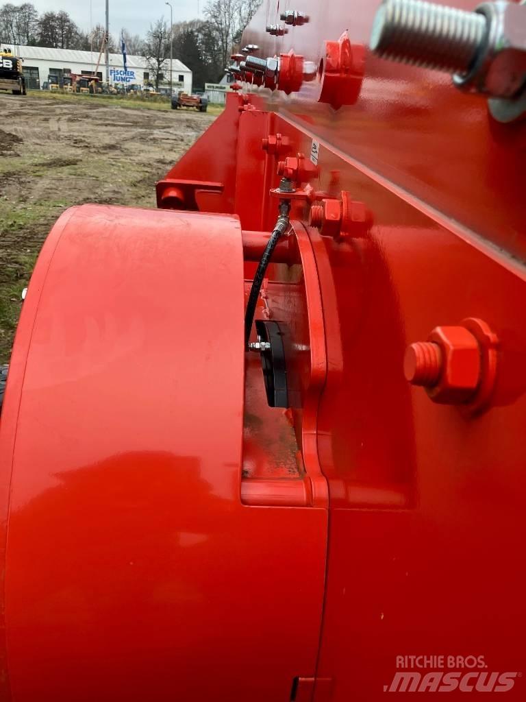 Terex Finlay 693+ 스크리너