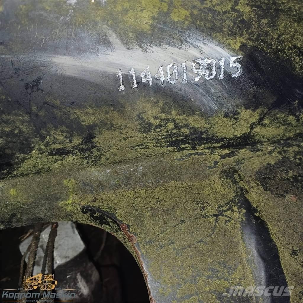 Komatsu C144 하비스터 헤드