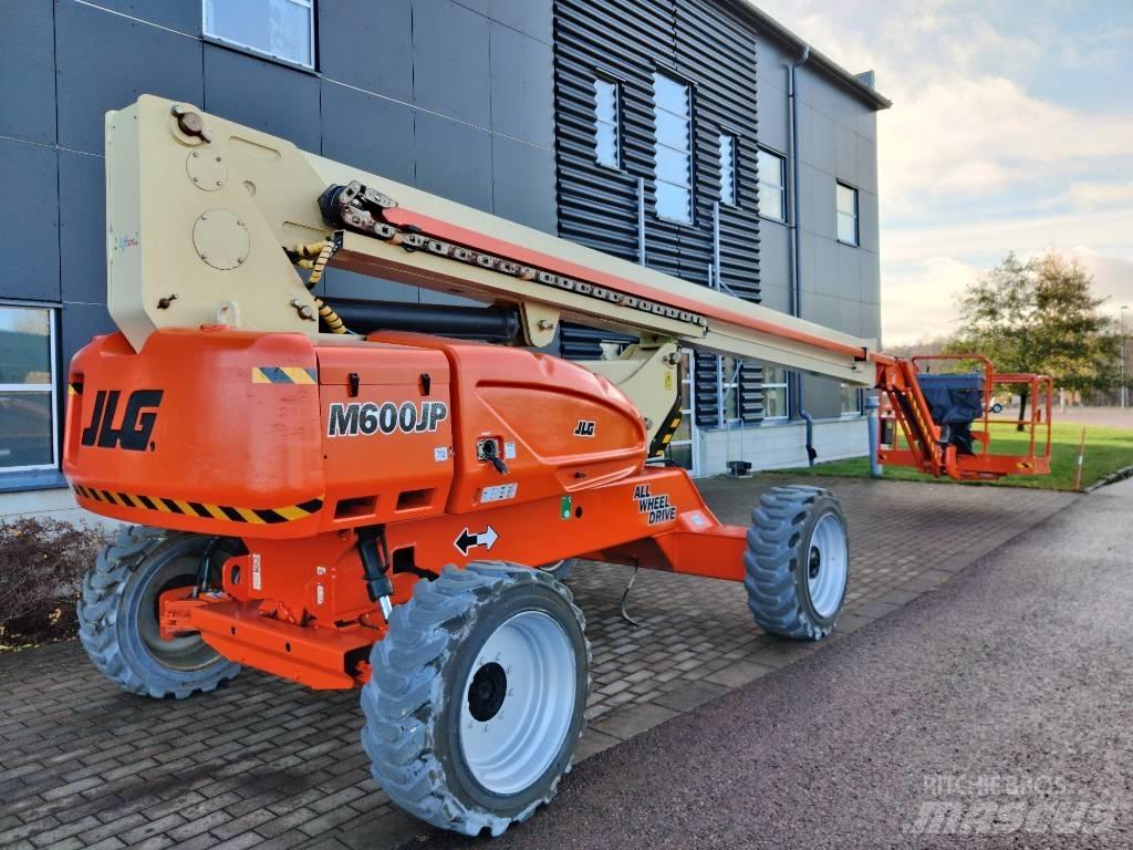JLG M600JP Bomlift 관절형 전동이동 리프트