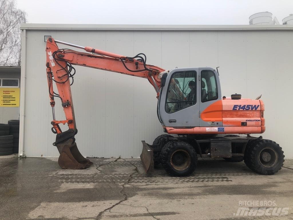 Fiat-Kobelco E 145 W  휠 굴삭기