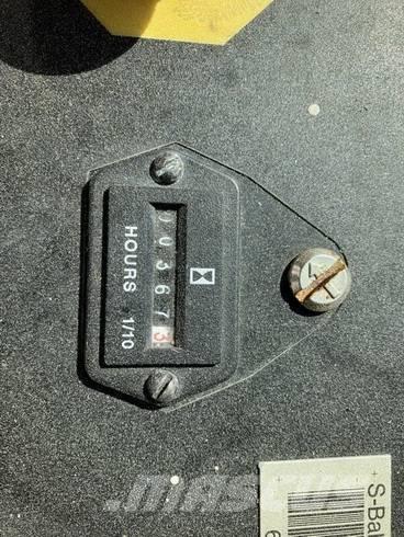 Snorkel S 1930 E 가위형 리프트