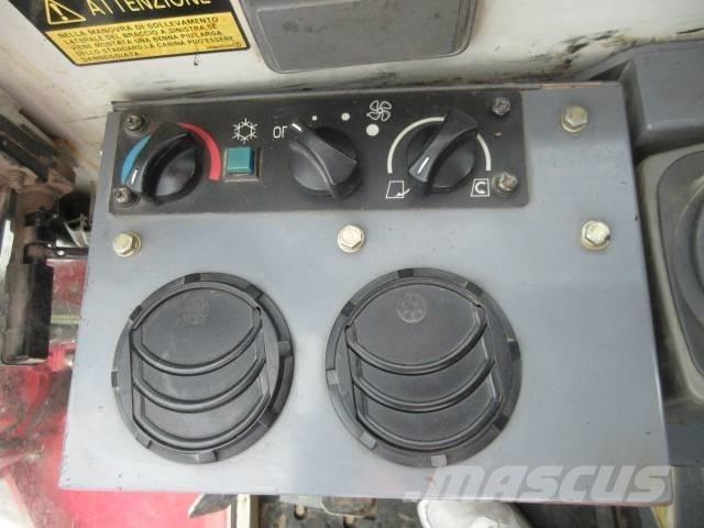 Takeuchi TB 153 FR 소형 굴삭기 7톤 미만