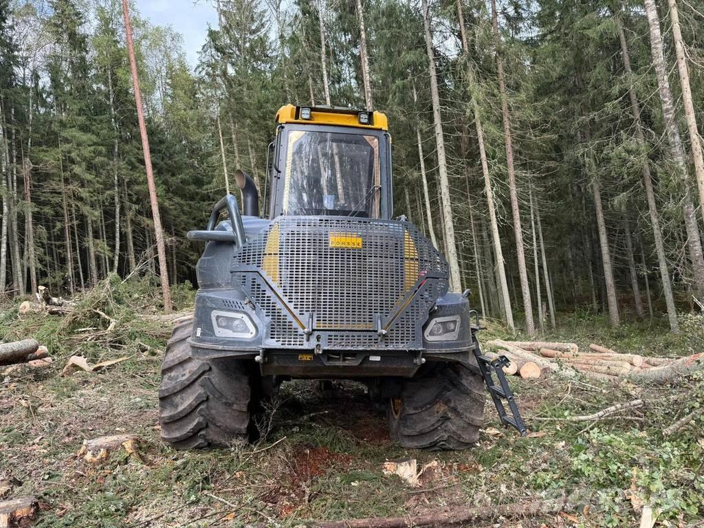 Ponsse Ergo 8W 원목 하베스터