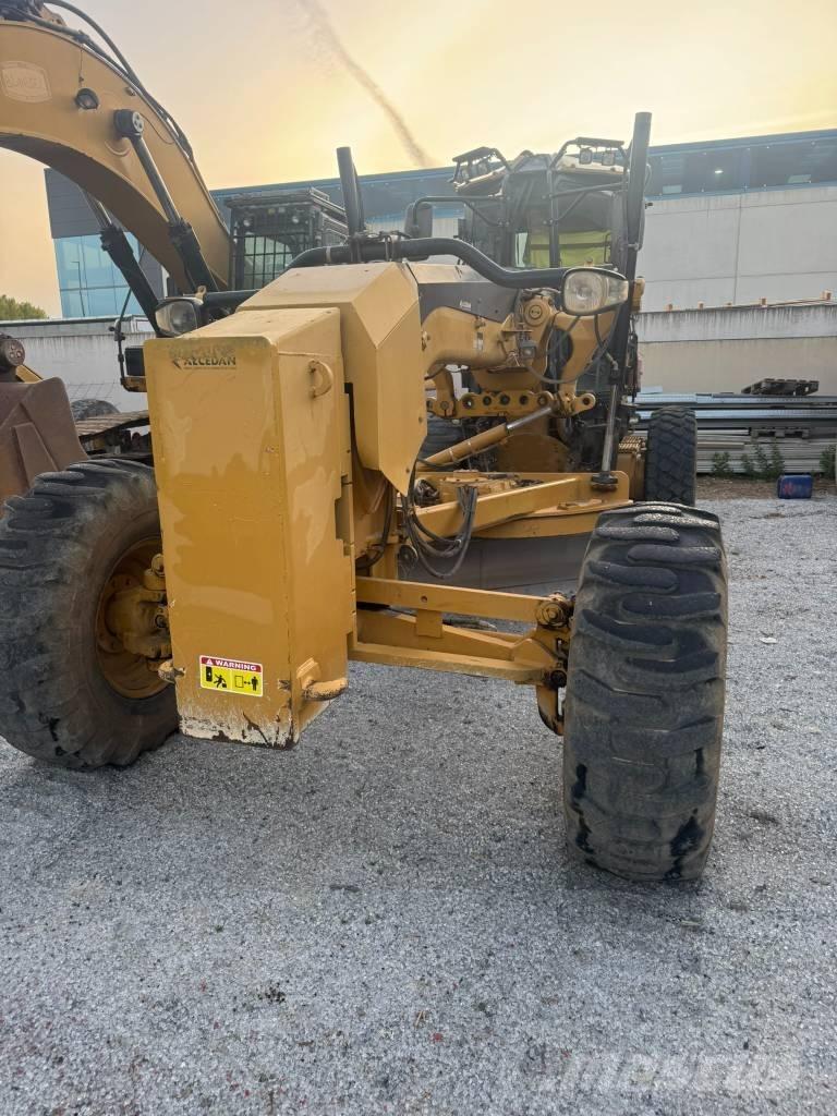 CAT 140 M 그레이더