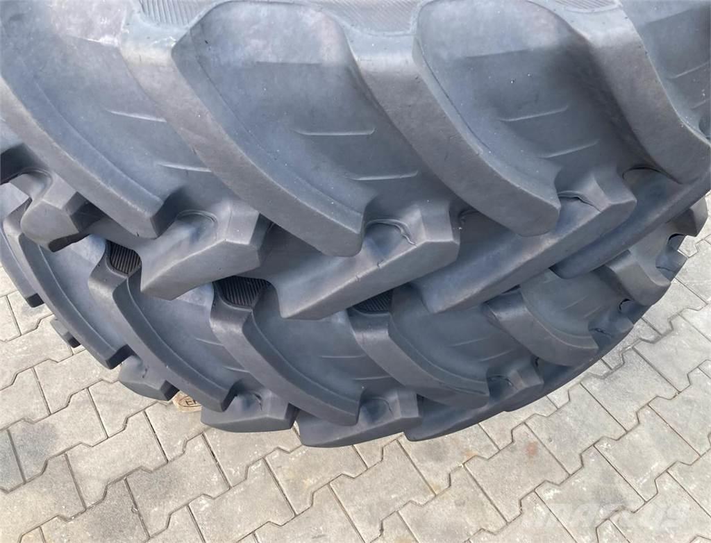 Alliance 380/85R34 타이어, 휠 및 림