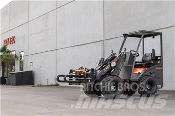 Cast 830D CARBON 미니 로더