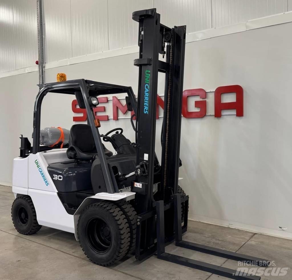 TCM 10694 - FHGE30T5 LPG 지게차