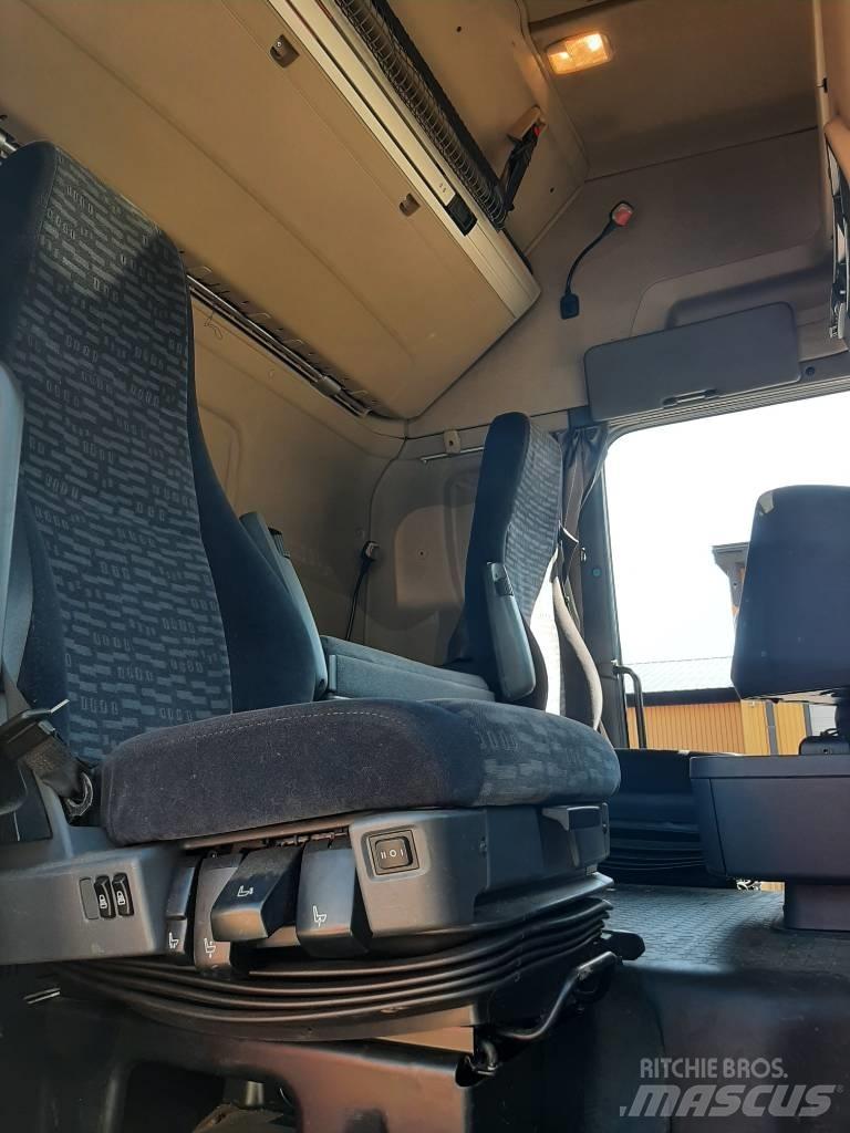 Scania R 560 목재 트럭