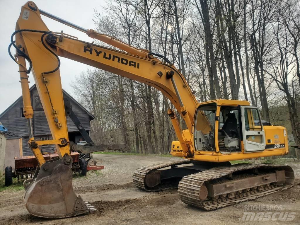 Hyundai R250LC-7 대형 굴삭기 29톤 이상