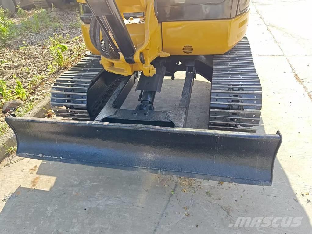 CAT 304 CR 소형 굴삭기 7톤 미만