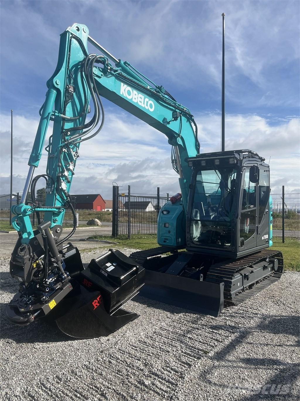 Kobelco SK 75 SR 중형굴삭기 7톤-28톤