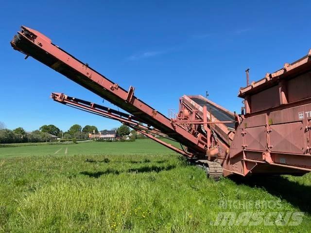Terex Finlay 694T 이동식 선별기