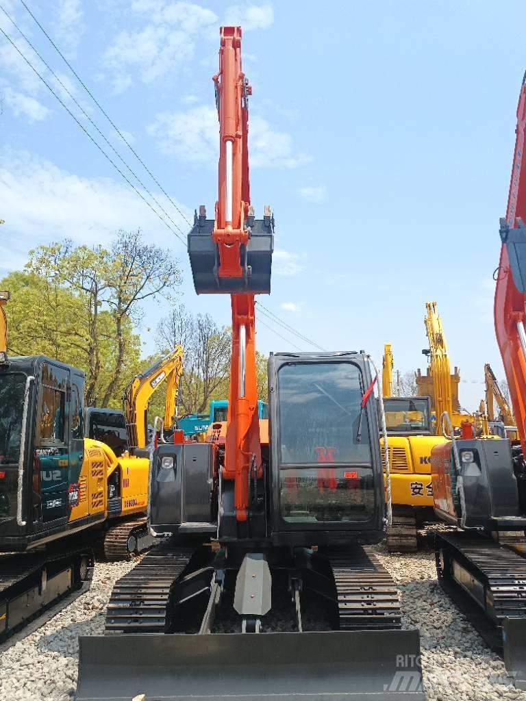 Hitachi ZX 70 소형 굴삭기 7톤 미만