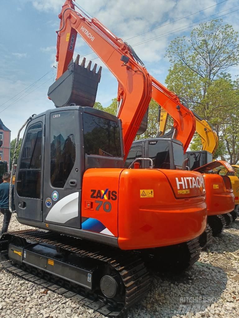 Hitachi ZX 70 소형 굴삭기 7톤 미만
