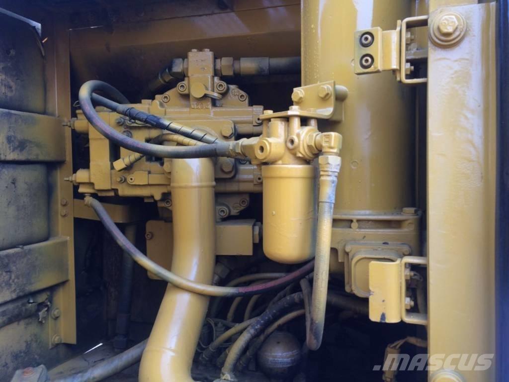 CAT 320 B 대형 굴삭기 29톤 이상