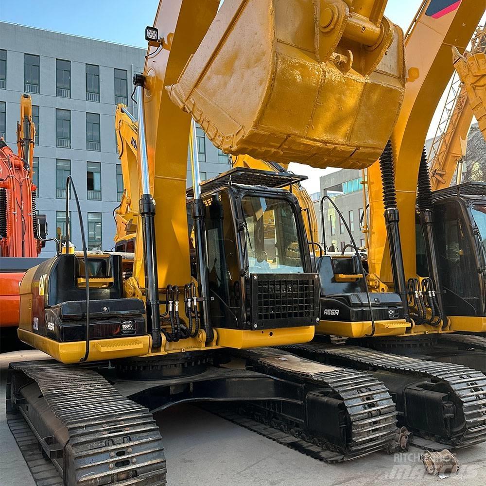 CAT 323 D 대형 굴삭기 29톤 이상
