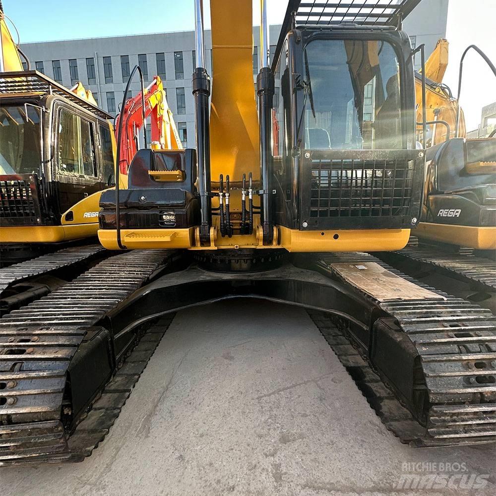 CAT 323 D 대형 굴삭기 29톤 이상
