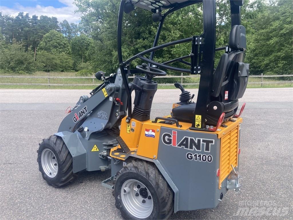 GiANT G1100 다목적 로더