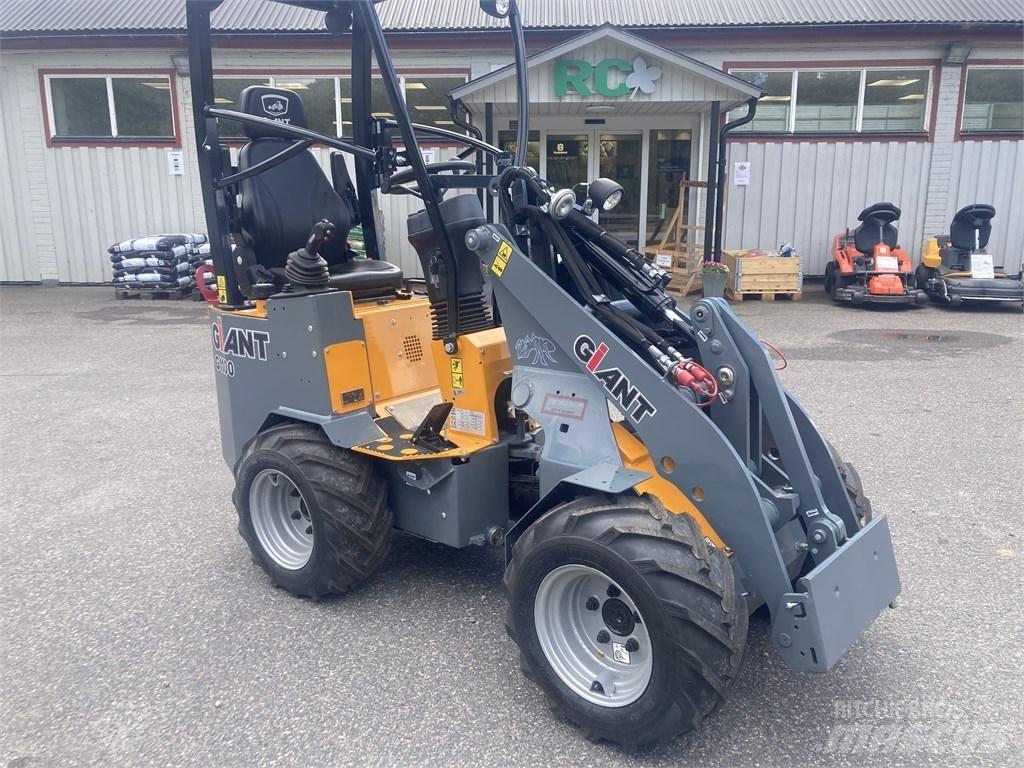 GiANT G1100 다목적 로더