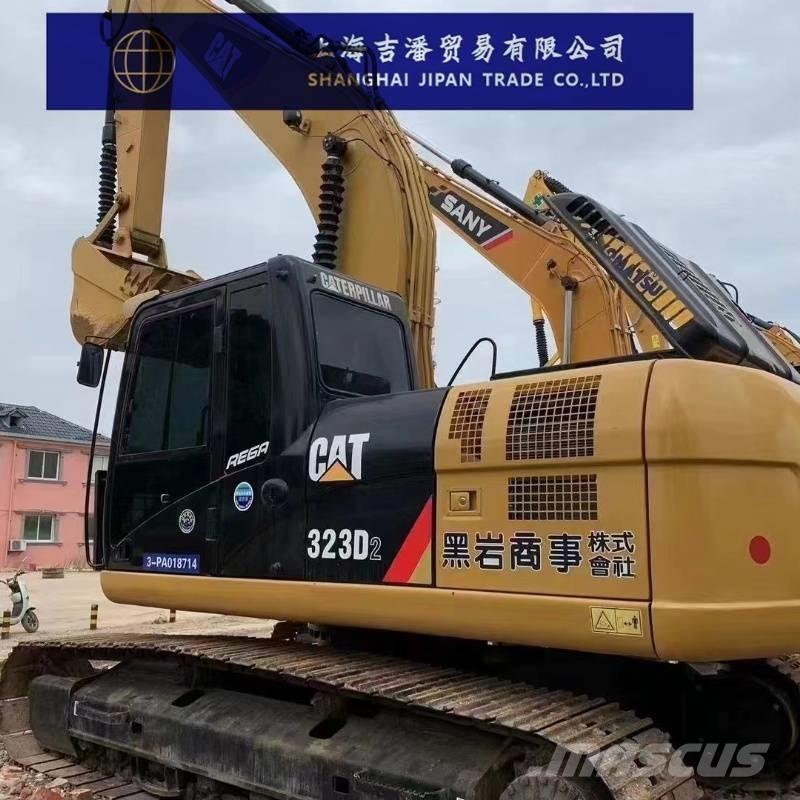CAT 323 D 대형 굴삭기 29톤 이상