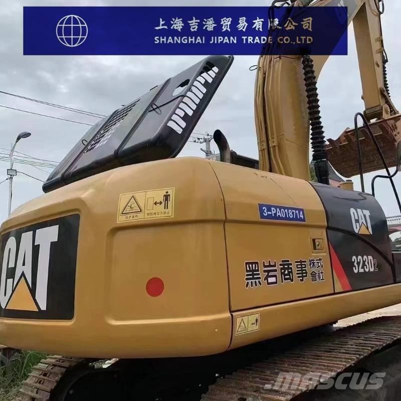 CAT 323 D 대형 굴삭기 29톤 이상