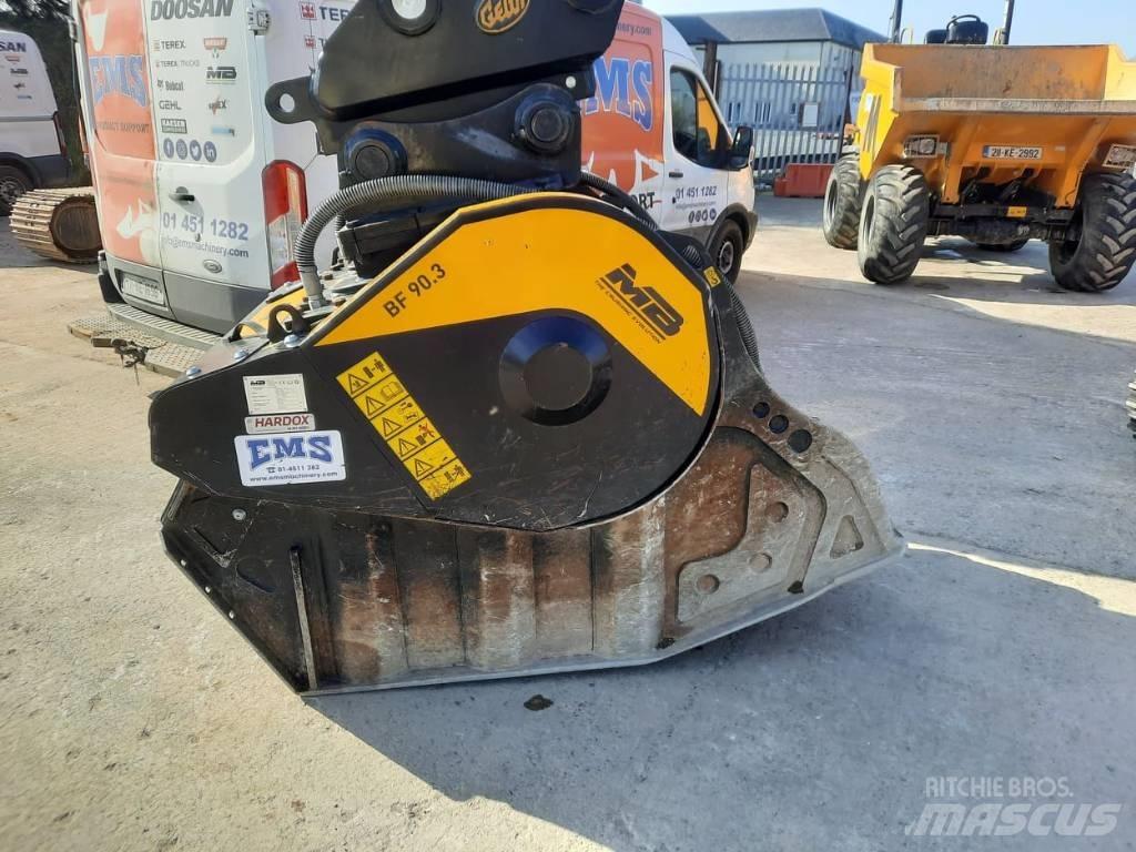 MB Crusher BF 90.3 파쇄 버킷