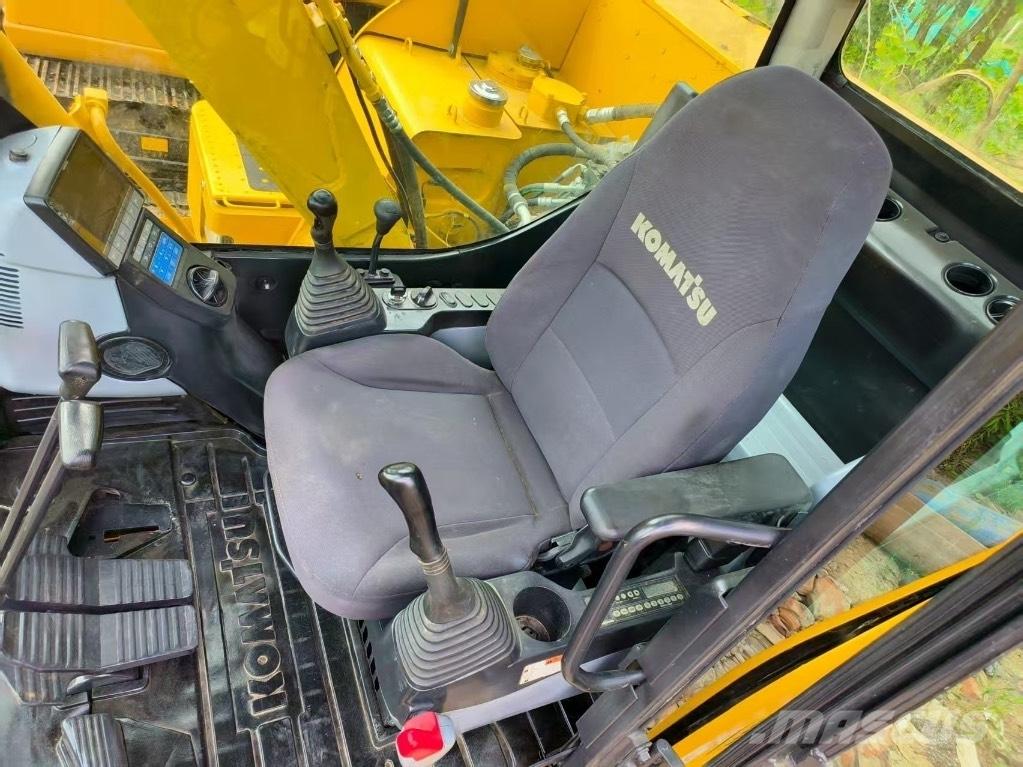 Komatsu PC 70 소형 굴삭기 7톤 미만