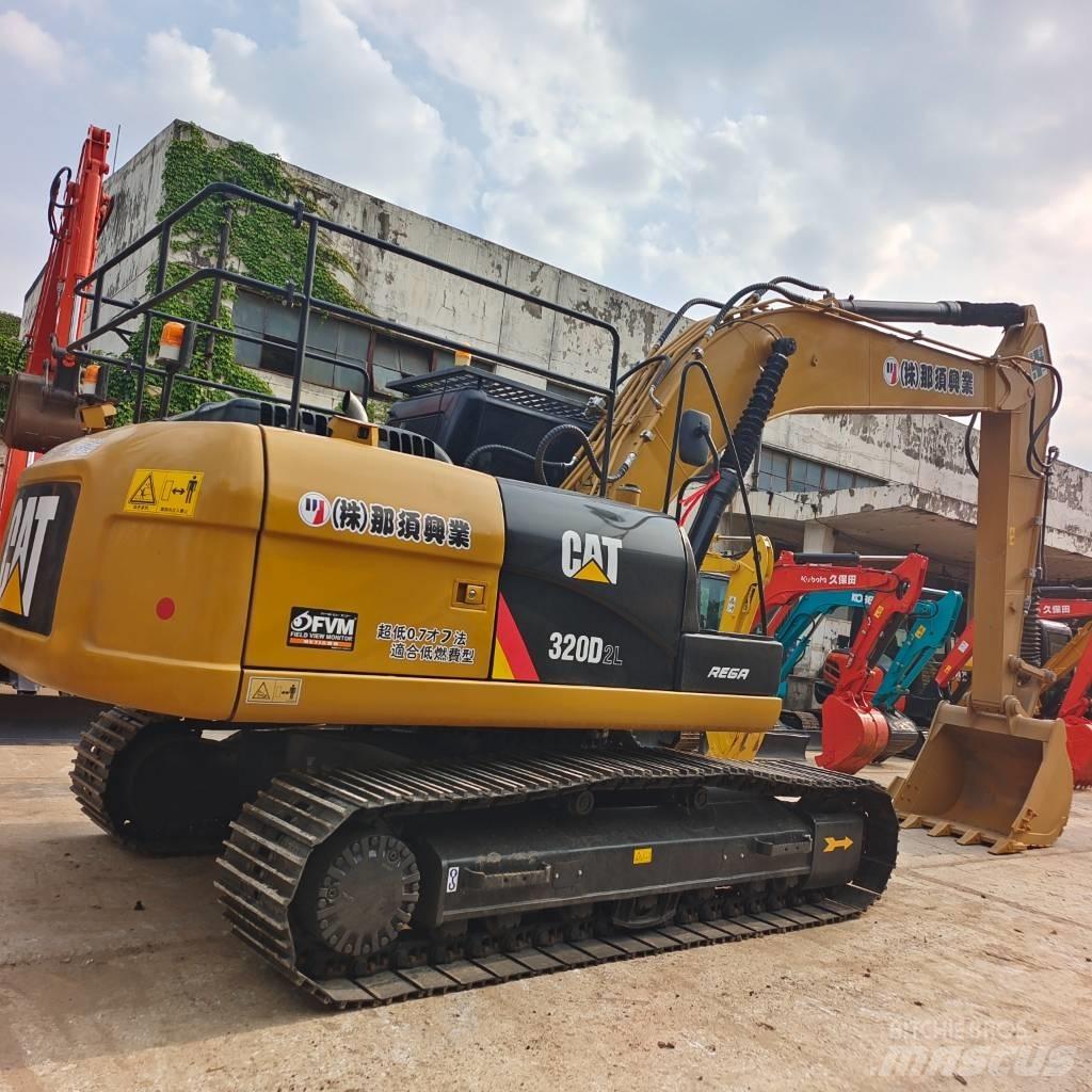 CAT 320 D 대형 굴삭기 29톤 이상