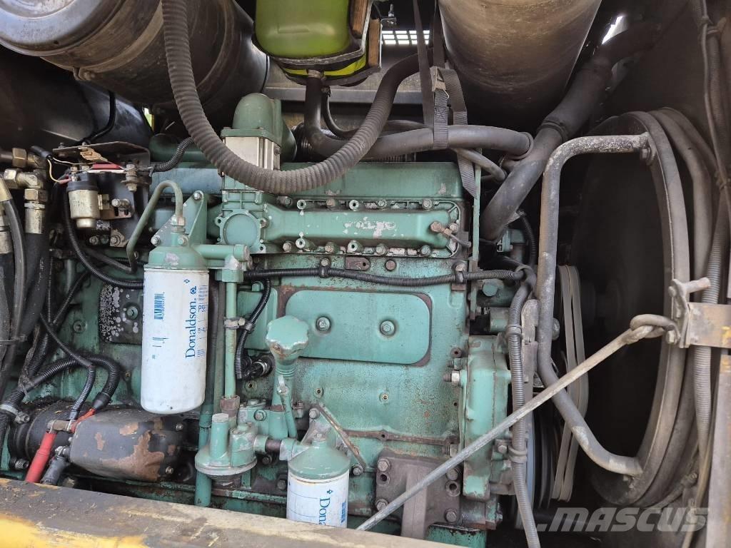 Volvo L 120 B  휠로우더