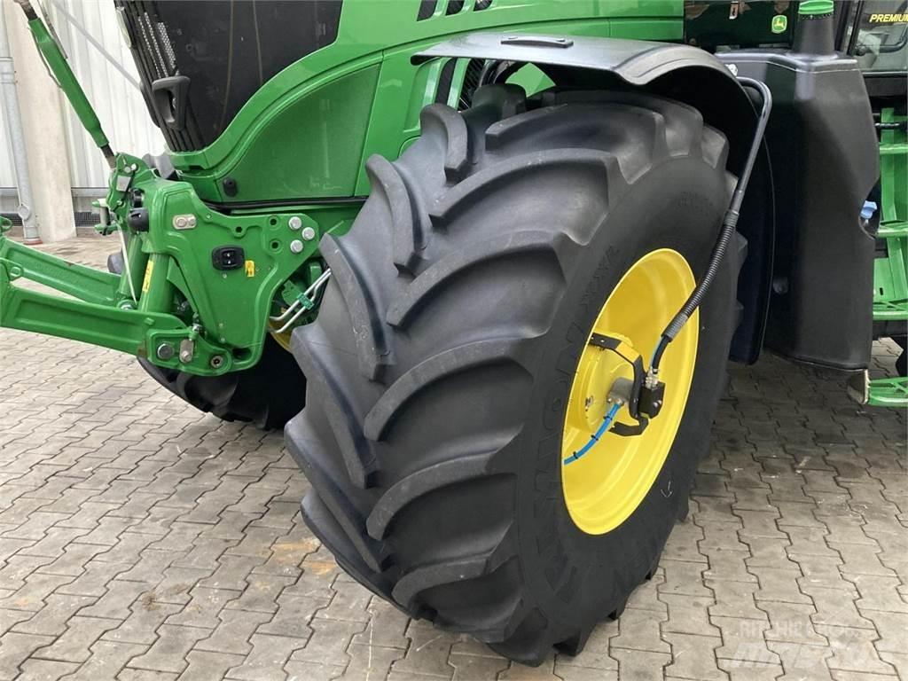 John Deere 6175R 트랙터