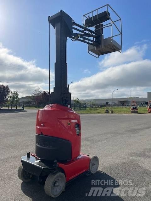 Manitou 100 VJR 인원/화물 앨리베이터