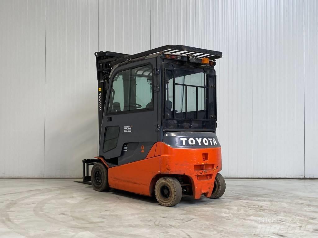 Toyota 8FBMT25 전동 지게차