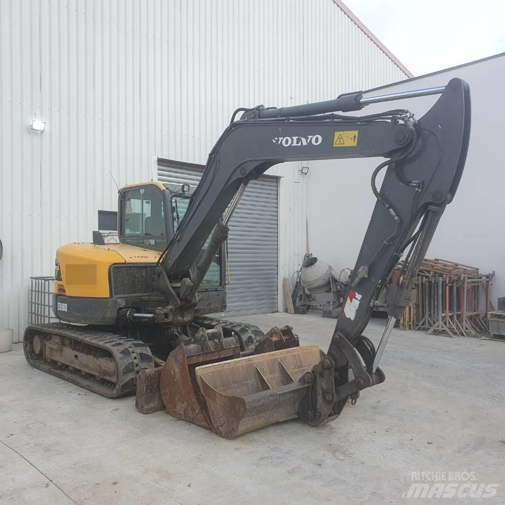 Volvo ECR 88 D 중형굴삭기 7톤-28톤