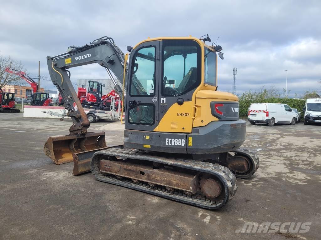 Volvo ECR 88 D 중형굴삭기 7톤-28톤