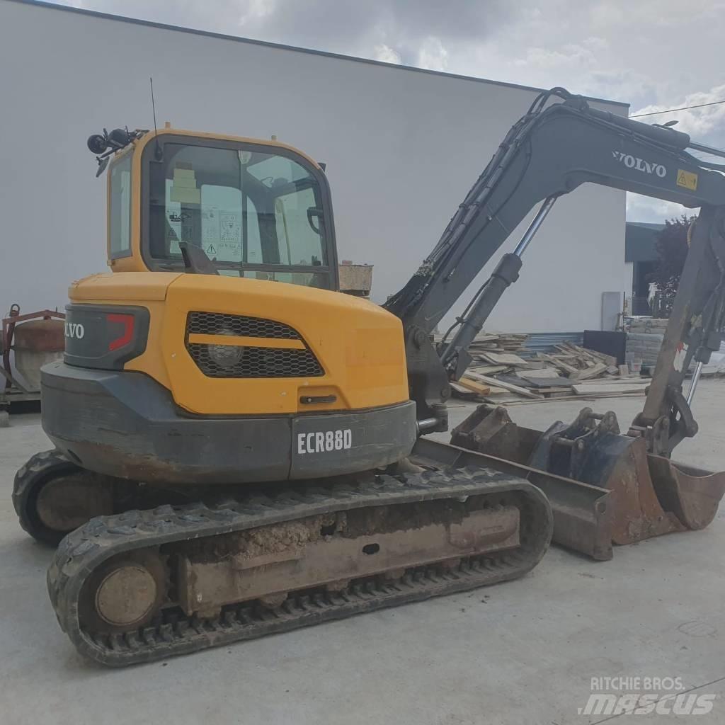 Volvo ECR 88 D 중형굴삭기 7톤-28톤