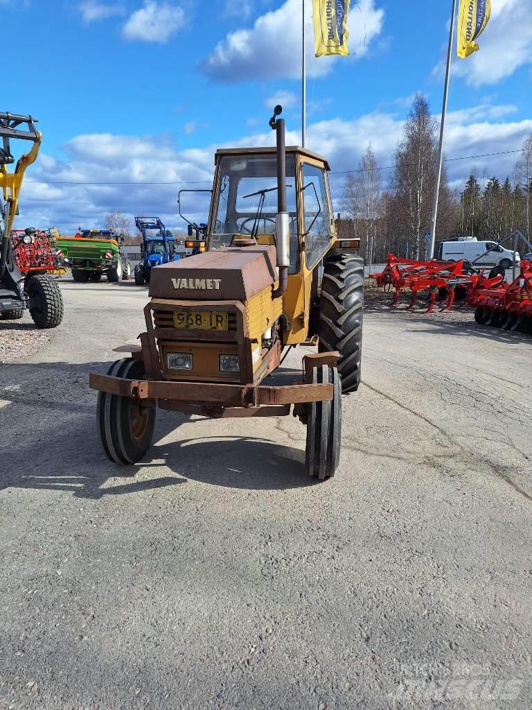 Valmet 702 트랙터