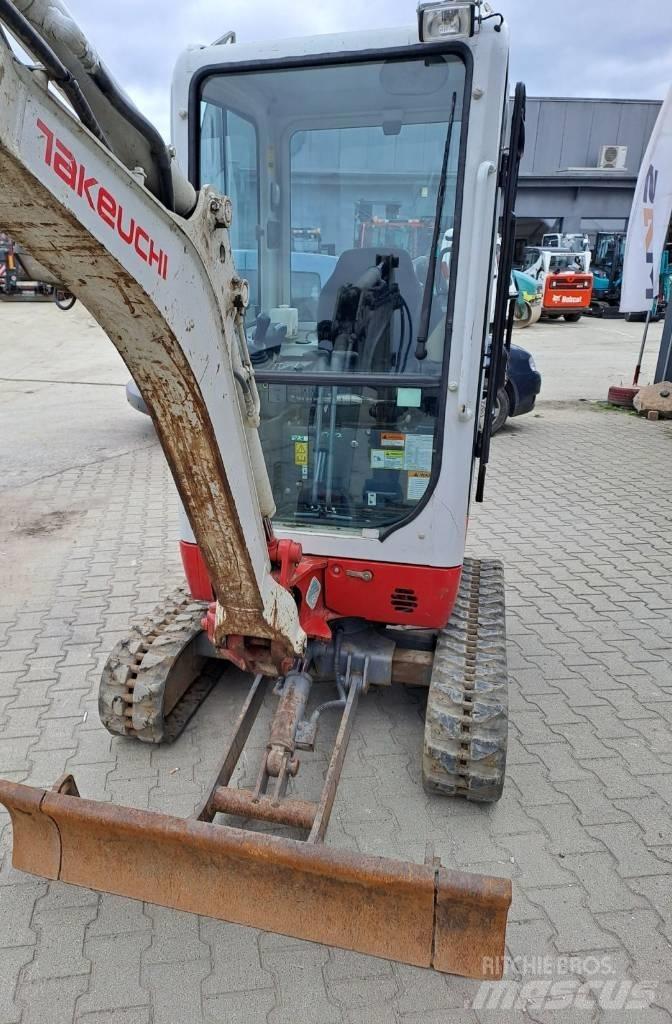 Takeuchi TB 216 소형 굴삭기 7톤 미만