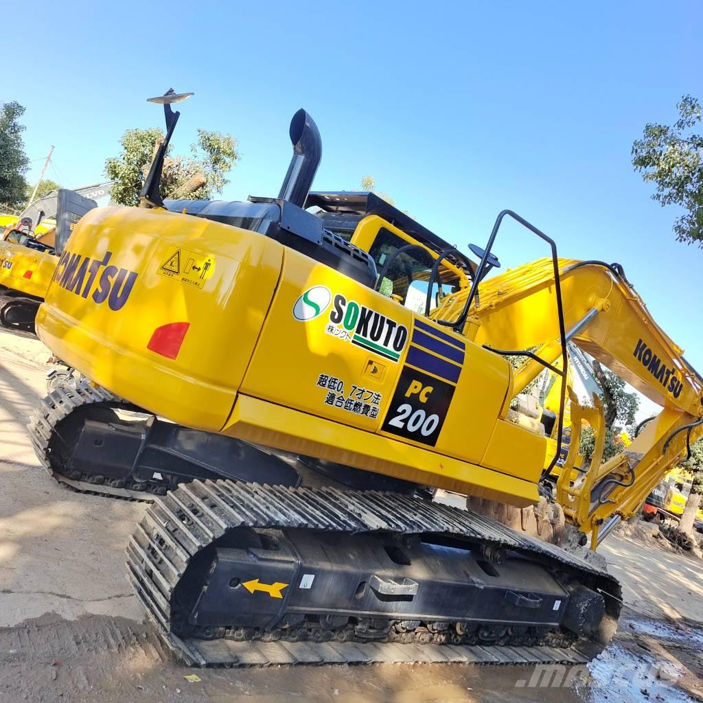 Komatsu PC 200-8 대형 굴삭기 29톤 이상
