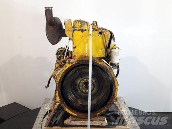 Deutz F3L912 엔진