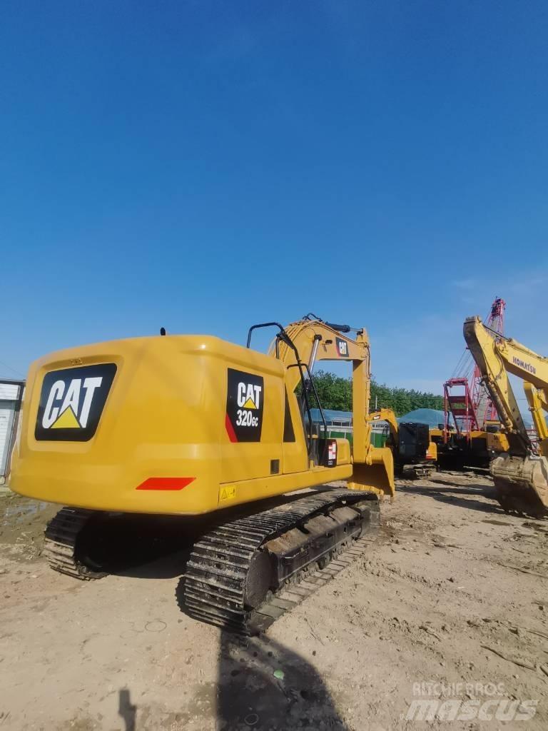 CAT CAT320GC 중형굴삭기 7톤-28톤