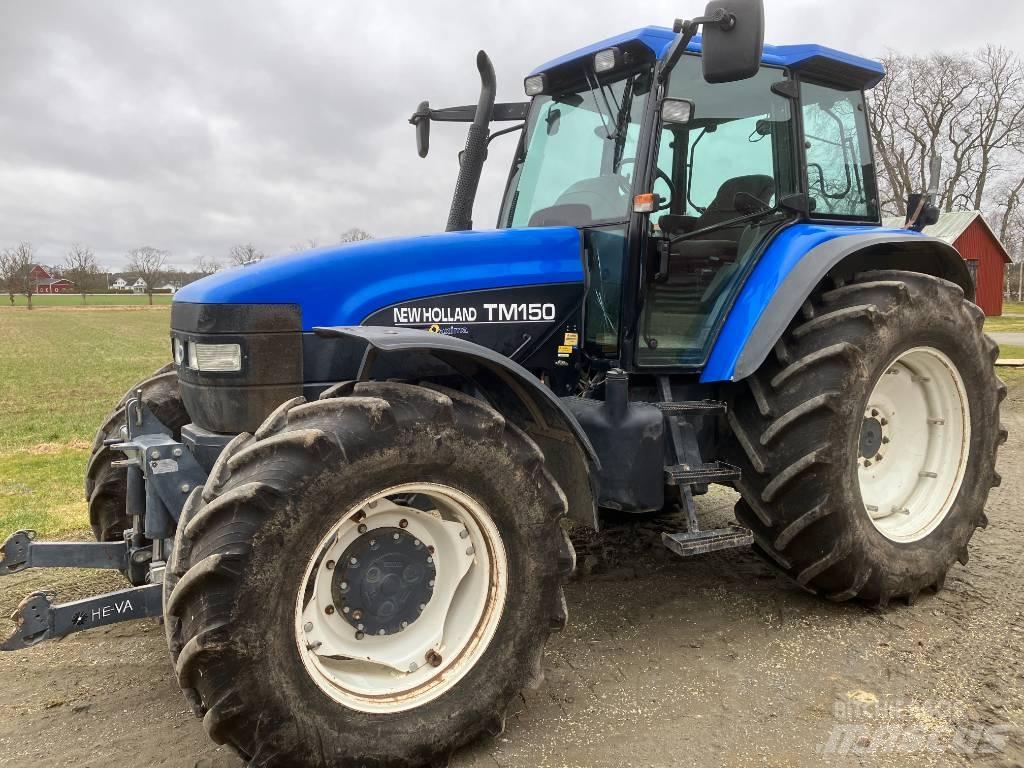 New Holland TM 150 트랙터