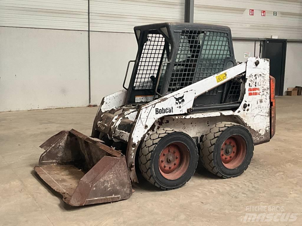 Bobcat S 130  스키드로더