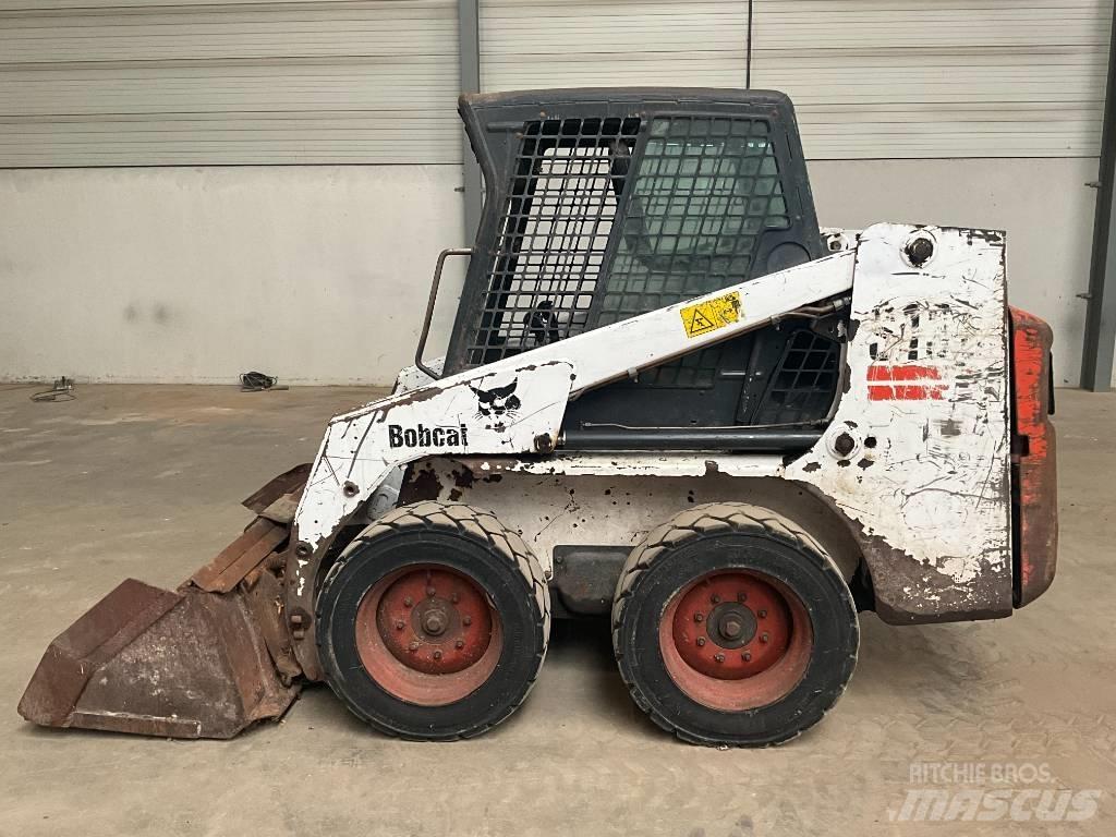 Bobcat S 130  스키드로더