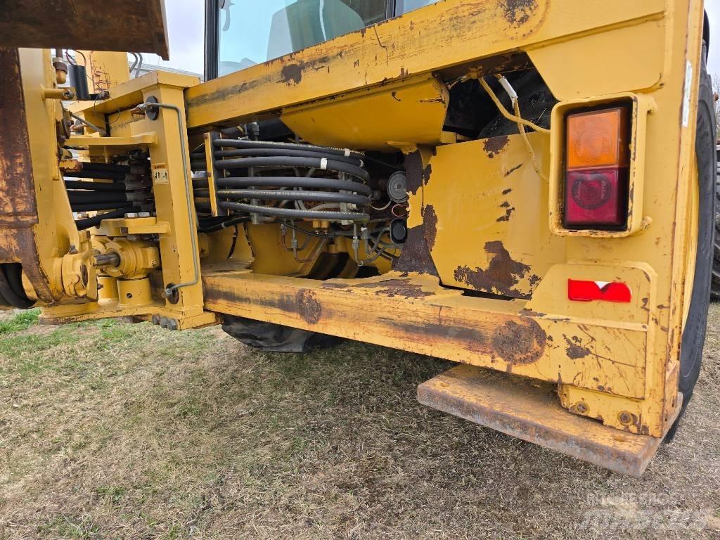 CAT 428 D 백호로더