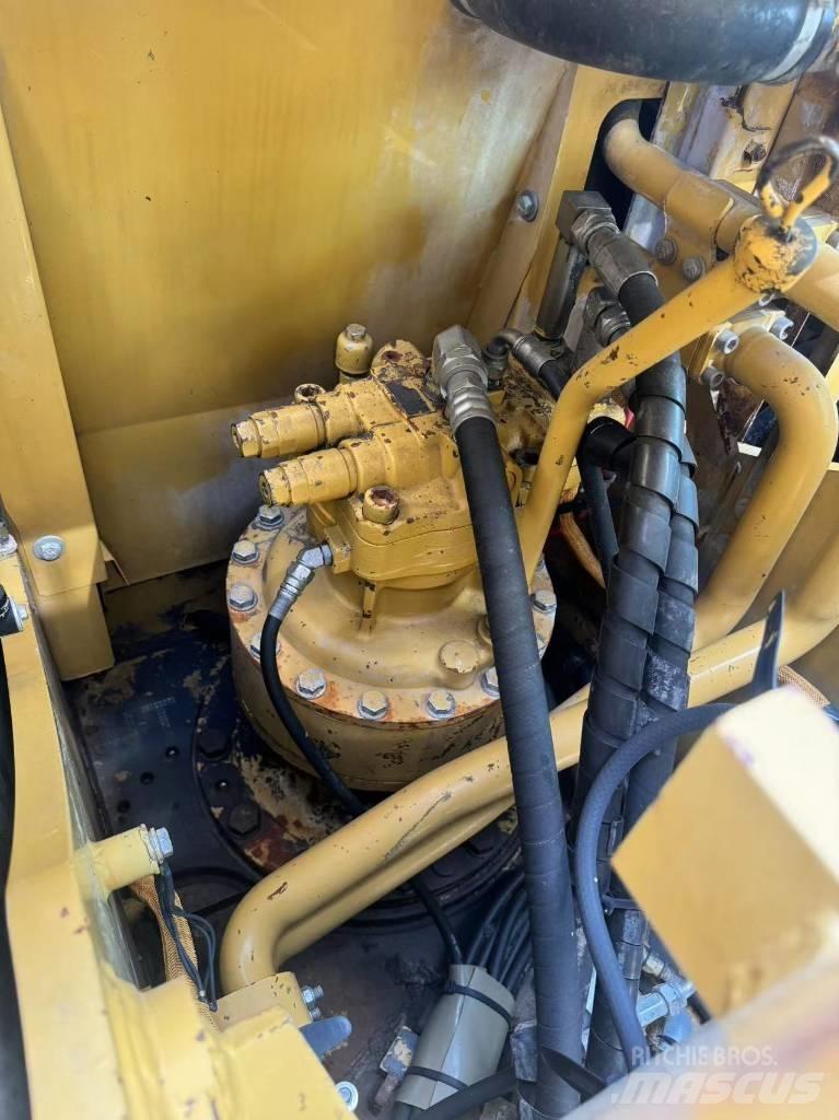 CAT 320 E 중형굴삭기 7톤-28톤