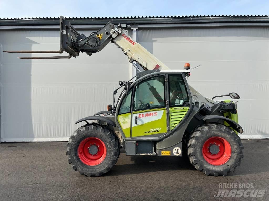 CLAAS SCORPION 7040 농업용 텔레 핸들러
